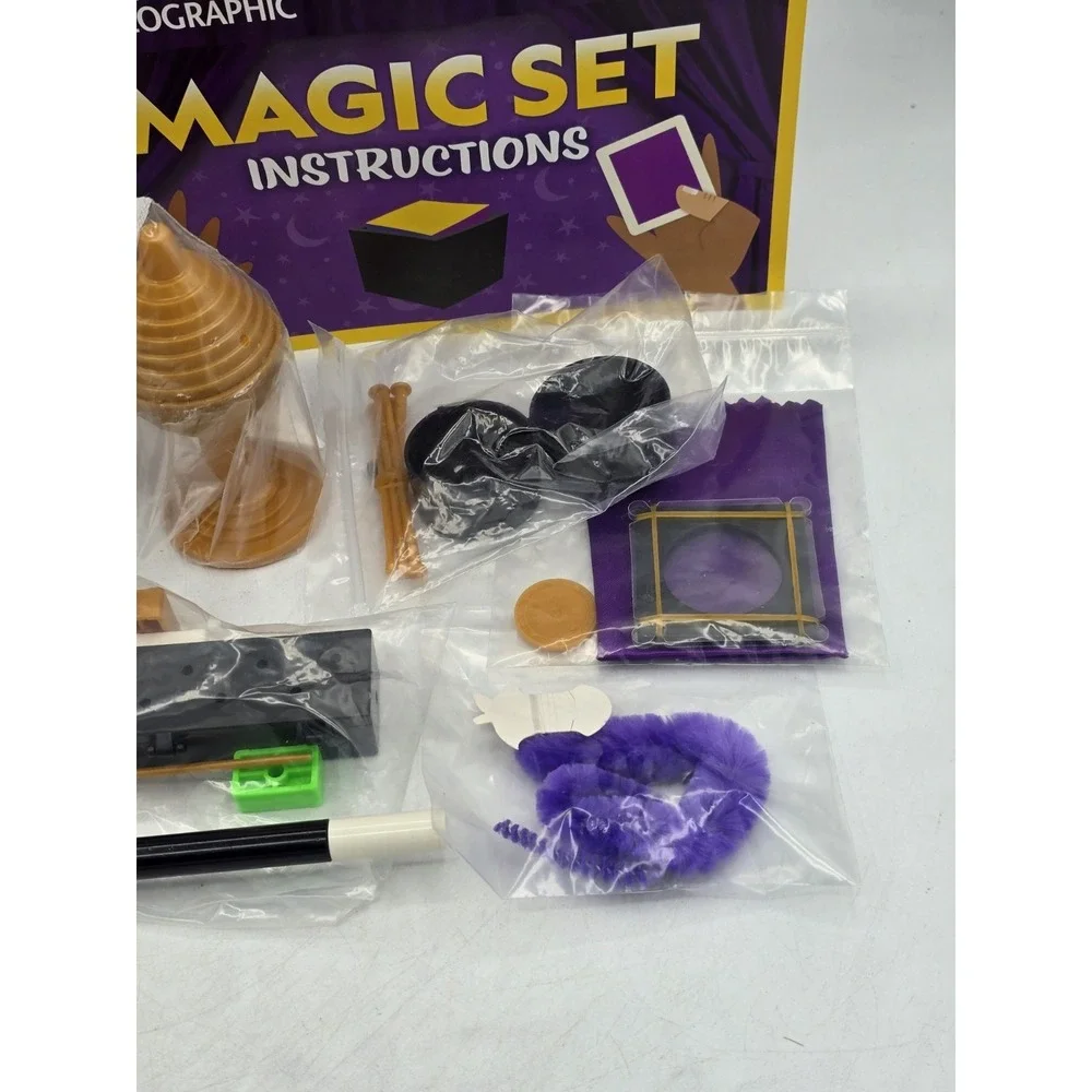 National Geographic Mega Magic Set -More Than 75 Tricks STEM - Damage Box New‎